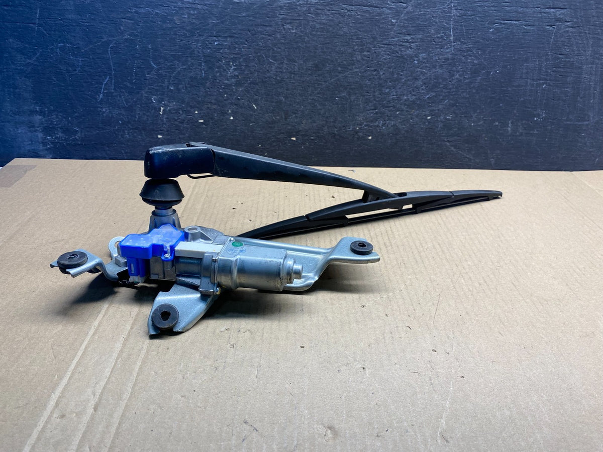 2018 to 2023 Subaru XV Crosstrek Rear Wiper Motor AG35391