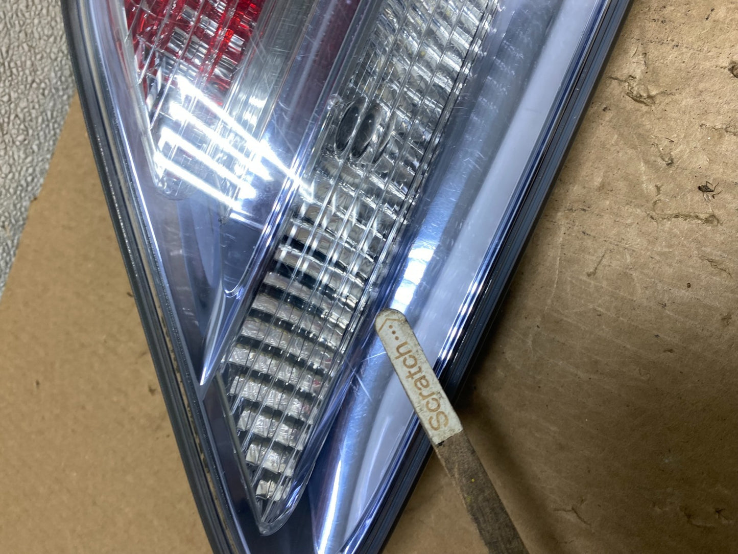 2010 - 2012 Lexus RX450H Hybrid Right Passenger RH Inner Tail Light OEM v1217 DG3