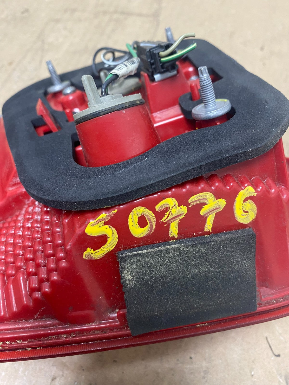 2013-2016 Chevrolet Malibu Right Passenger Rh Inner Tail Light Oem S0776 DW7
