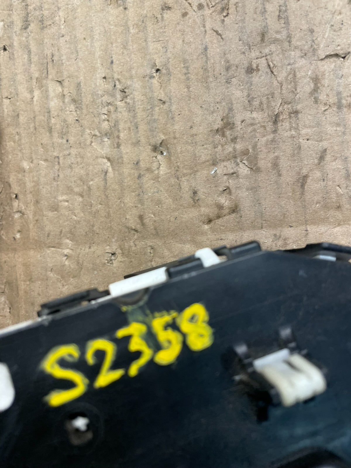 2014 to 2015 Nissan Rogue Speedometer Cluster Gauge Bezel Trim Oem S2358 DG8