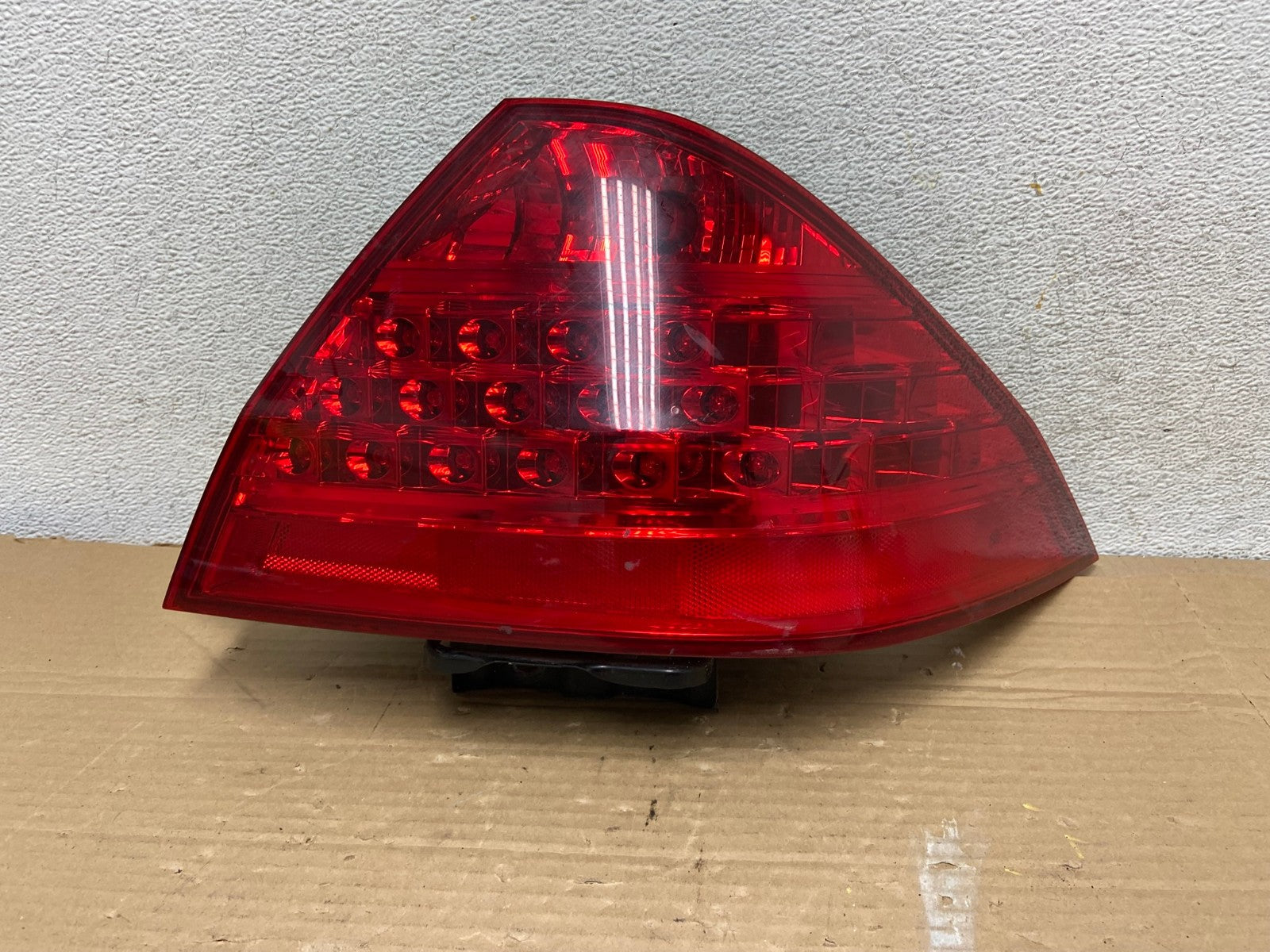 2006 - 2007 Honda Accord Right Passenger Side Tail light AG9042 LK0