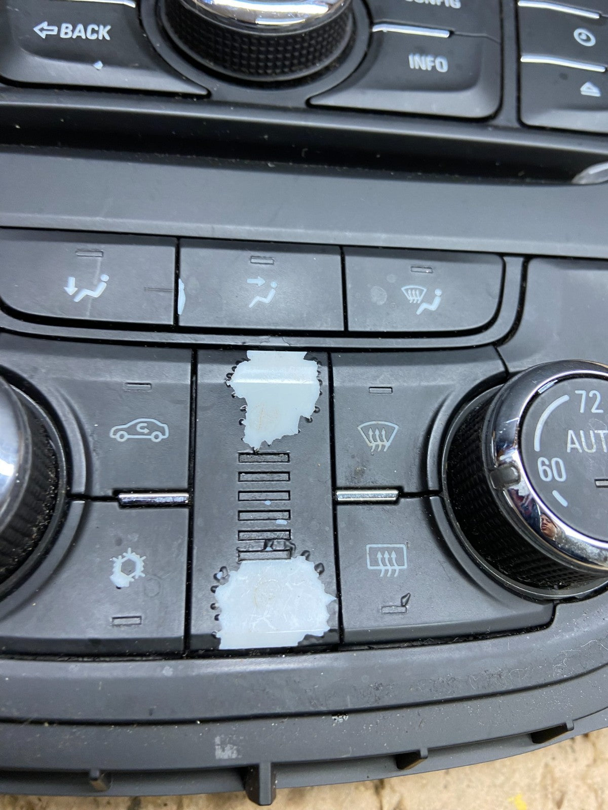 2012 - 2016 Buick Verano Radio Climate Control Unit Heater Ac Temp T8384 DG1