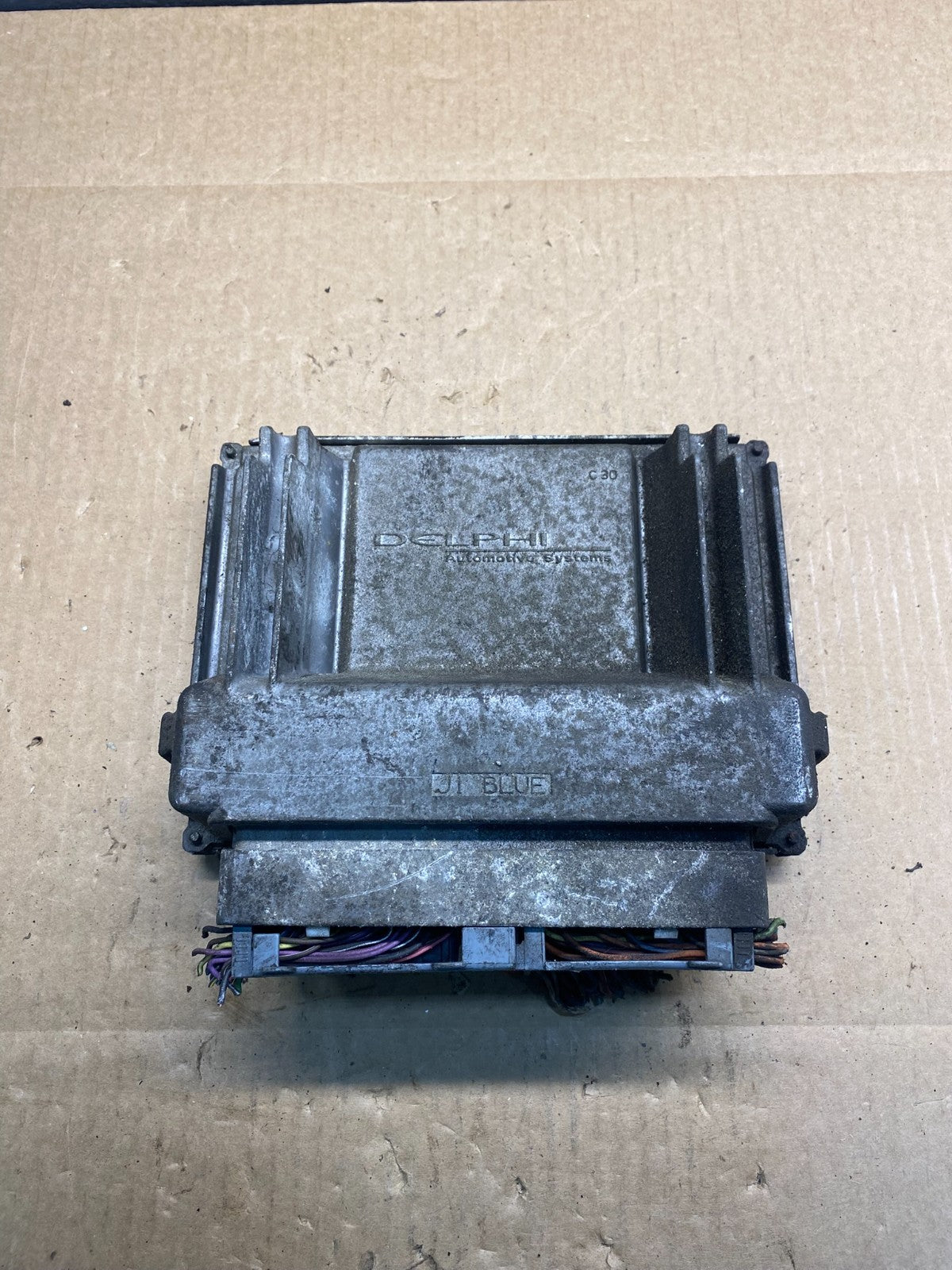 2003 - 2006 Cadillac Escalade Engine Control Module ECM ECU AG9542 DW1