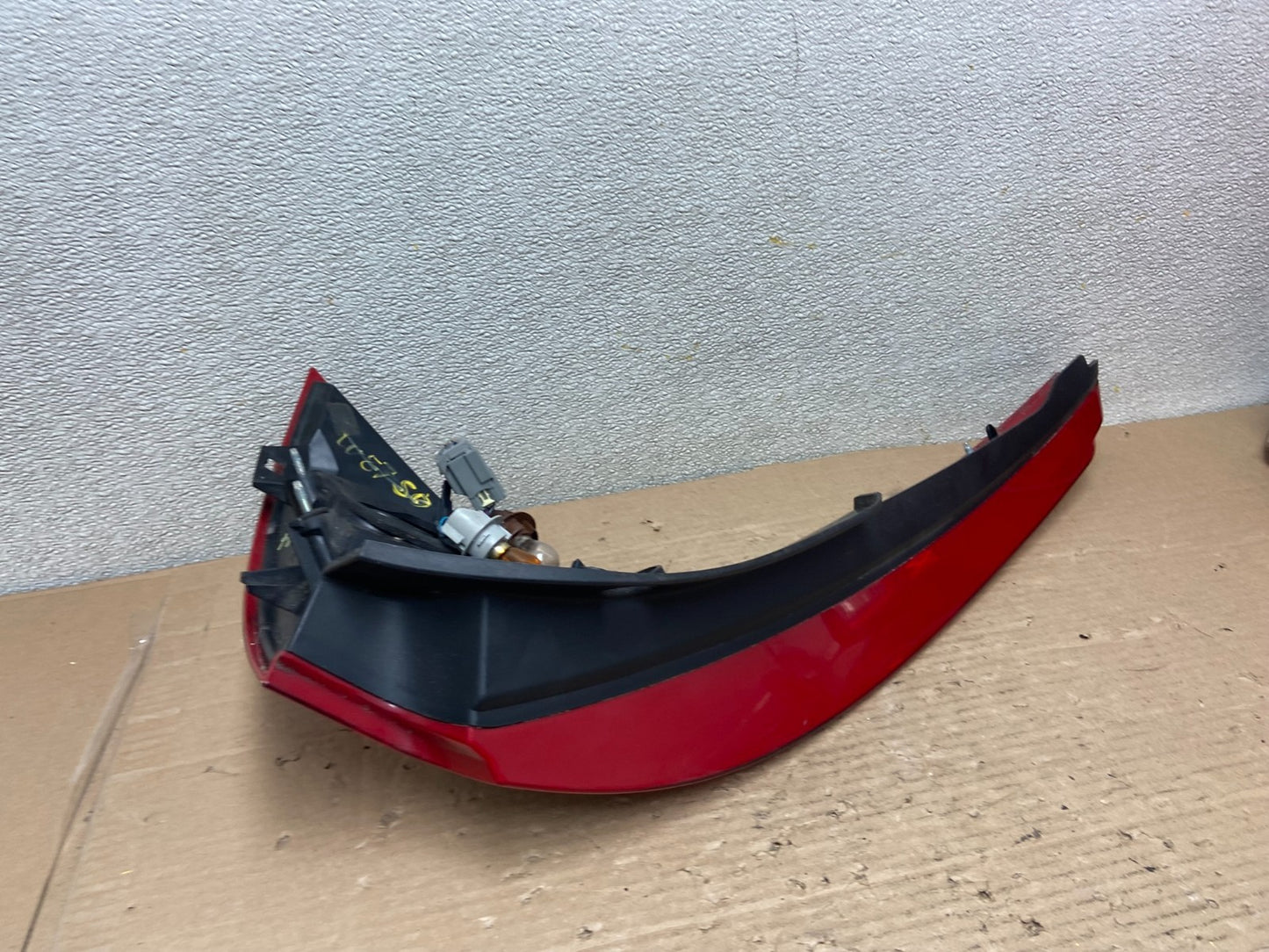 2009 to 2011 Volvo XC60 Right Passenger RH Tail Light Oem AA9484 LK6