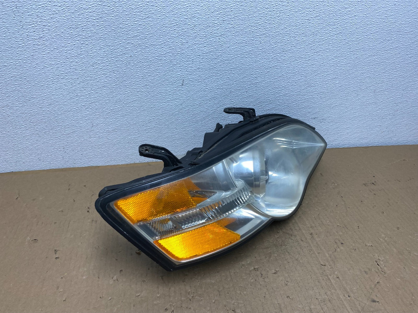 2006 to 2007 Subaru Legacy Right Passenger RH Side Headlight AB6704 DW2
