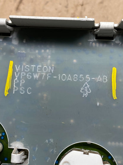 2009 to 2010 Mercury Marquis Speedometer Cluster Gauge Oem P5586 DG6