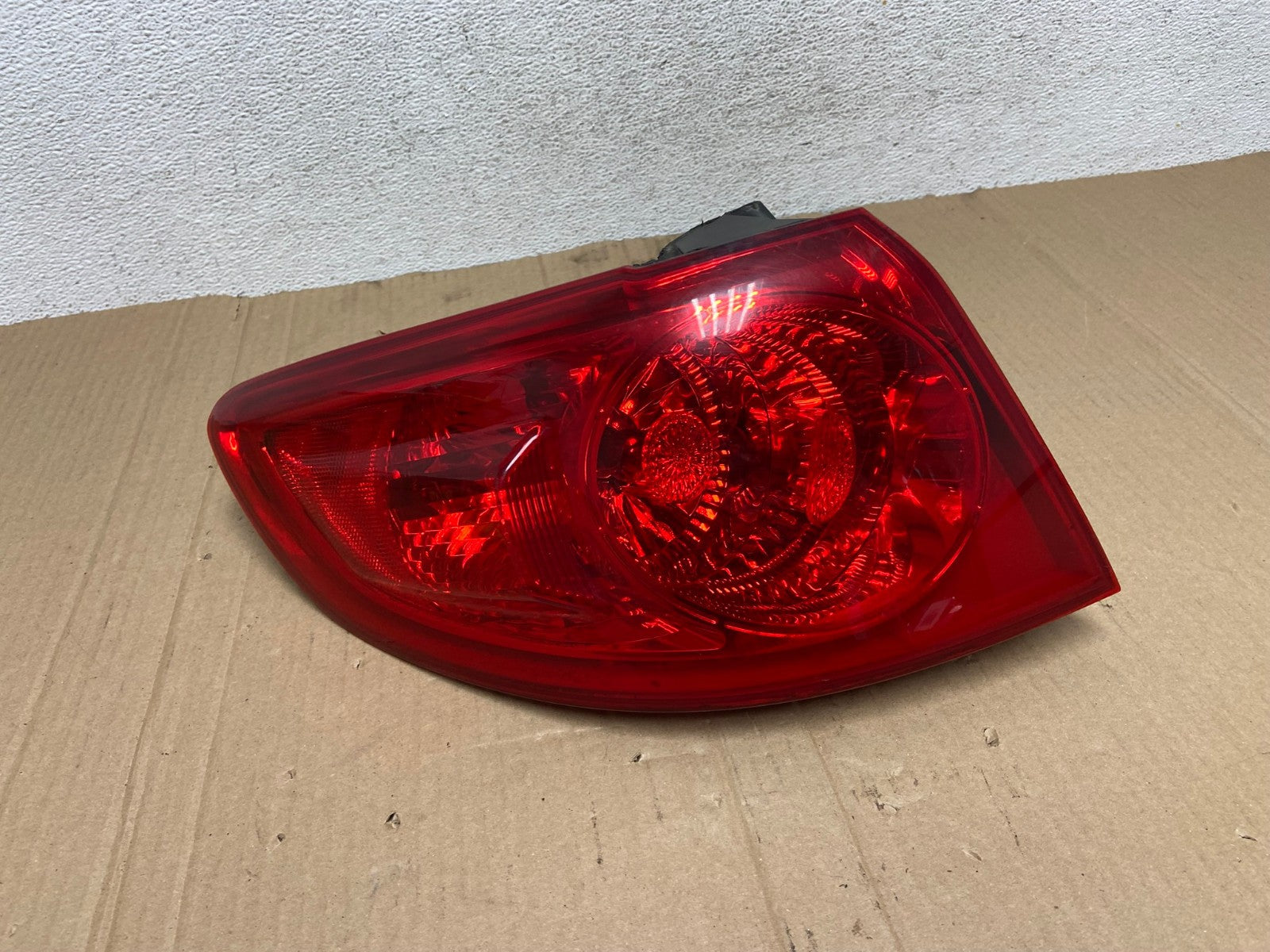 2007 - 2009 Hyundai Santa Fe Left Driver LH Side Tail Light AE8921 LK0