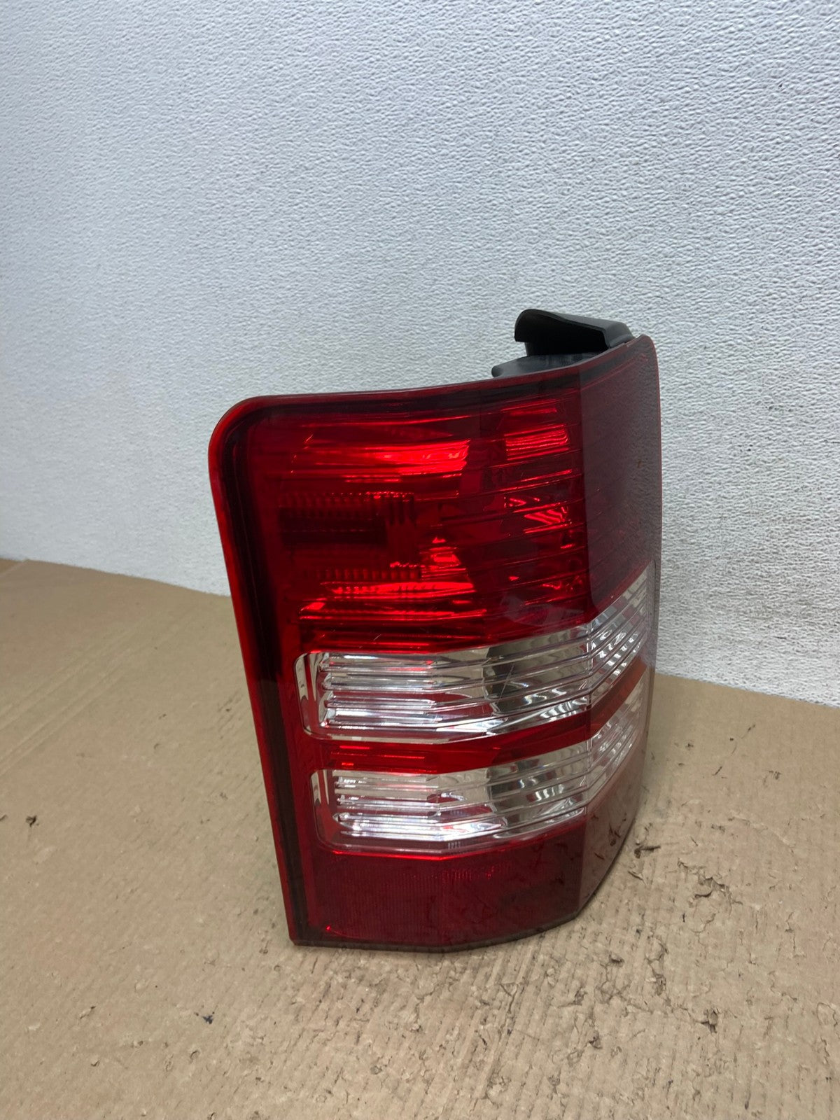 2008 to 2012 Jeep Liberty Left Driver Side Lh Tail Light AF2935 LK2