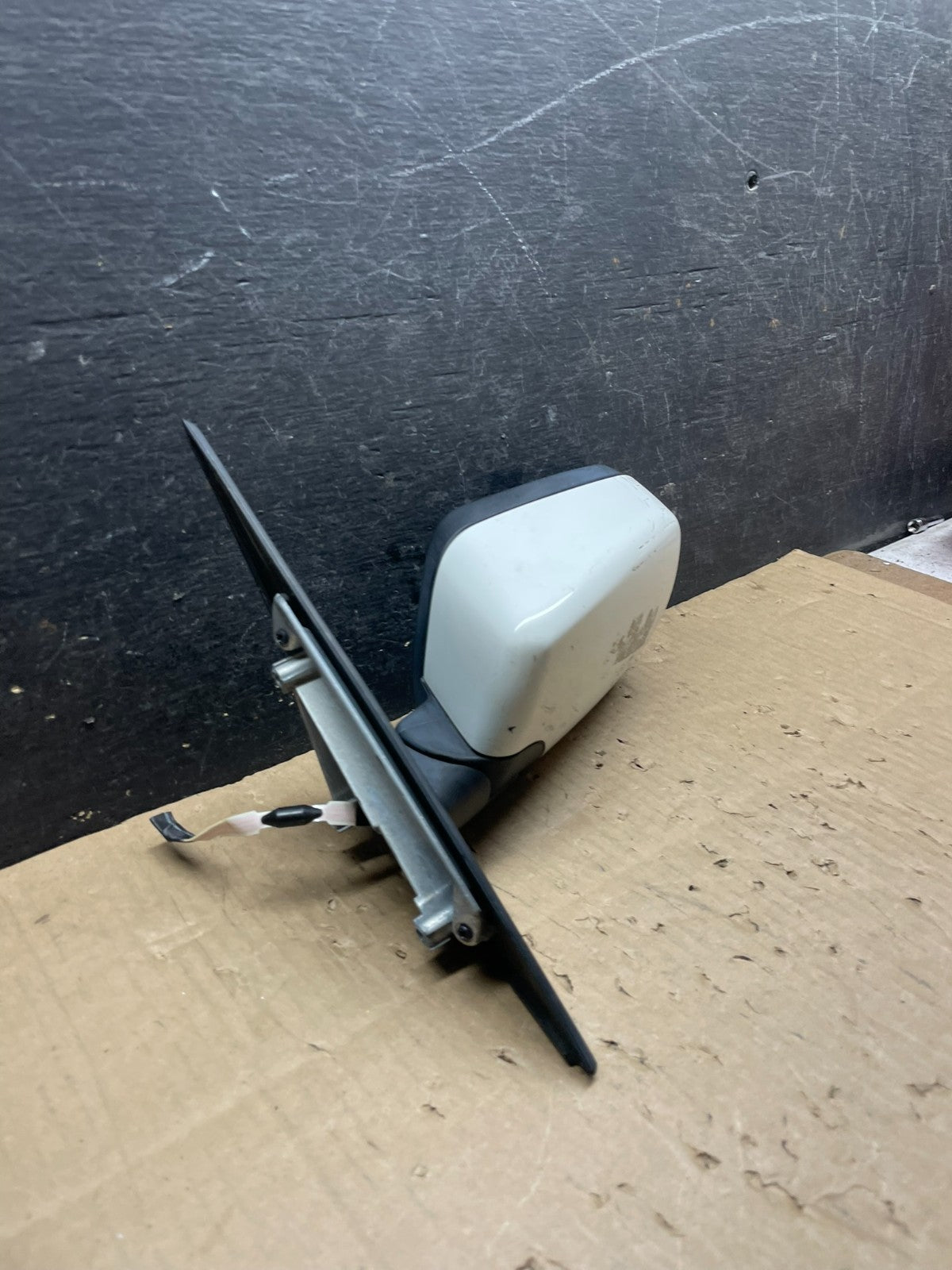 2003 2004 2005 BMW 3-Series Left Driver Lh Side View Door Mirror Q6379 DG1