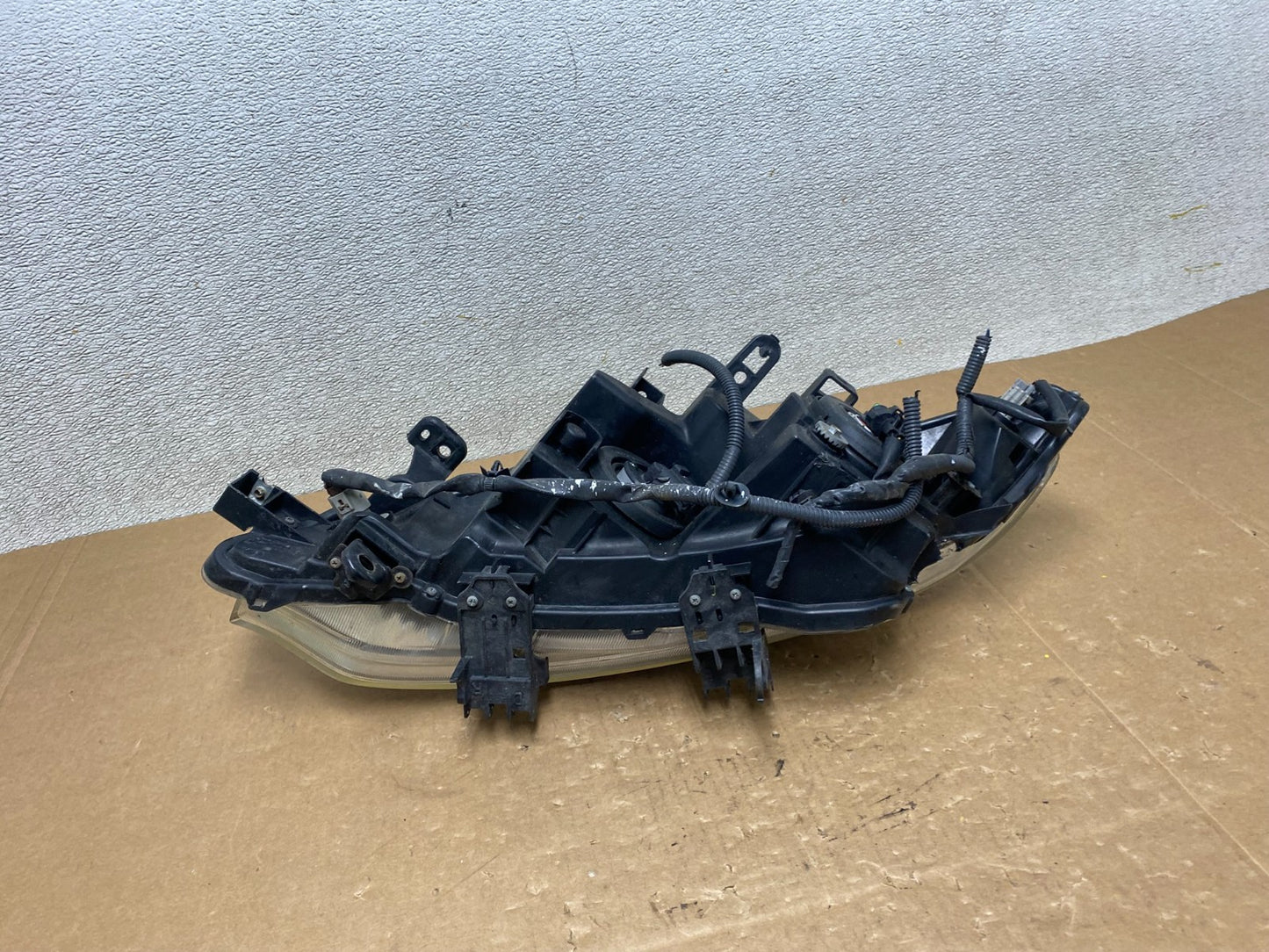 2011 to 2014 Nissan Murano Headlight Right Passenger Rh Oem Halogen V4981 DW11