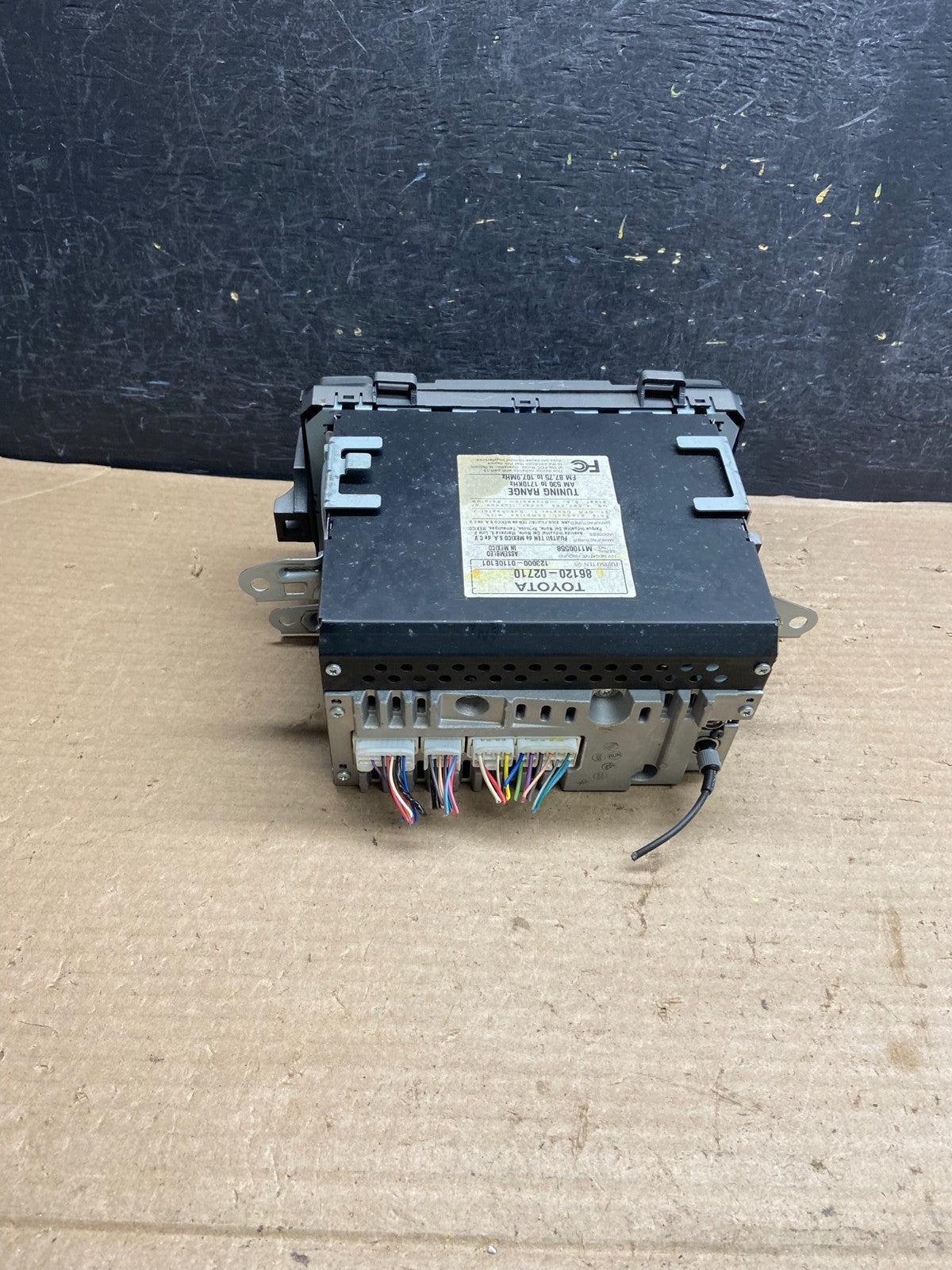 2009 to 2010 Toyota Corolla Matrix Radio AM/FM CD Player ah3901 DG3