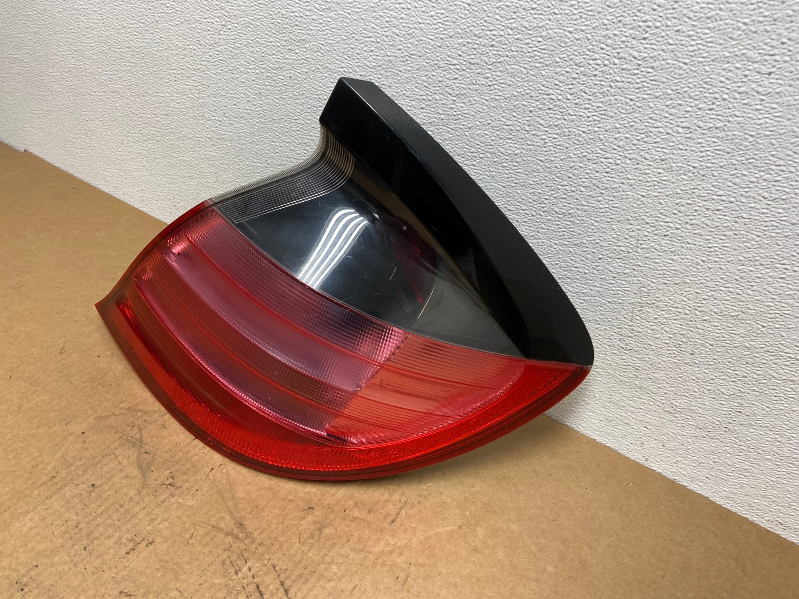 2002 to 2004 Mercedes C-Class Coupe Right Passenger RH Side Tail Light AC2943 LK1