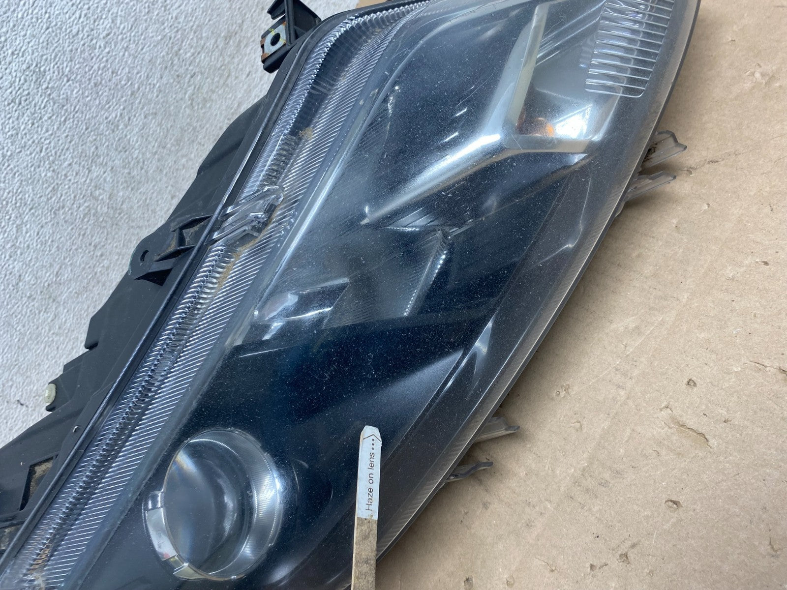 2010 2011 2012 Ford Fusion Right Passenger RH Headlight Halogen AG5772 DW4