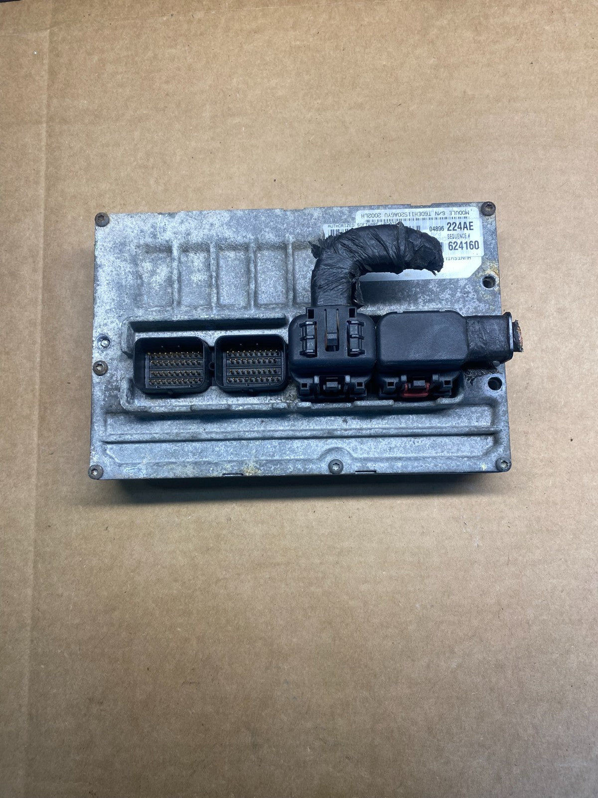 2002 Dodge Intrepid Concorde Engine Computer Control Module ECU AD7447 DG0