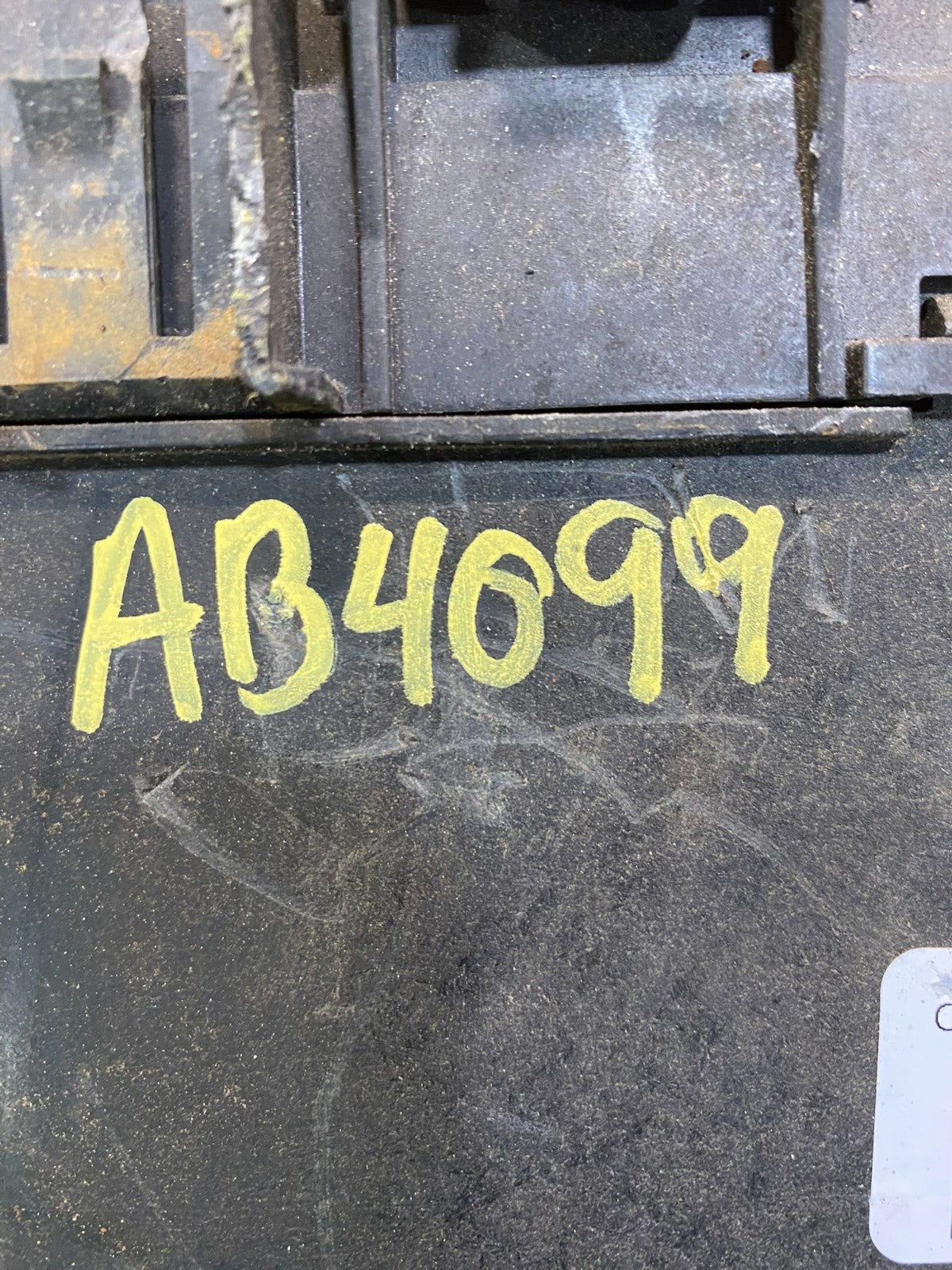 2011 Liberty Nitro TIPM Power Integrated Fuse Box Module Oem ab4099 DG7