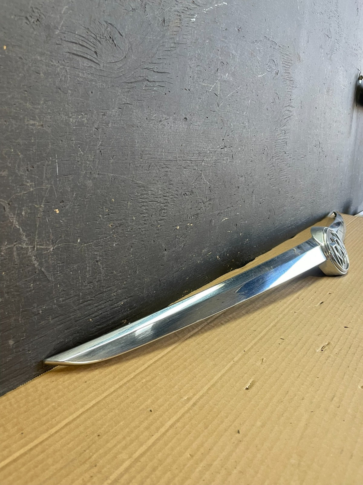 2011-2013 Bucik Regal Trunk Molding Trim Garnish Chrome Rear Tailgate AE8670 DG2