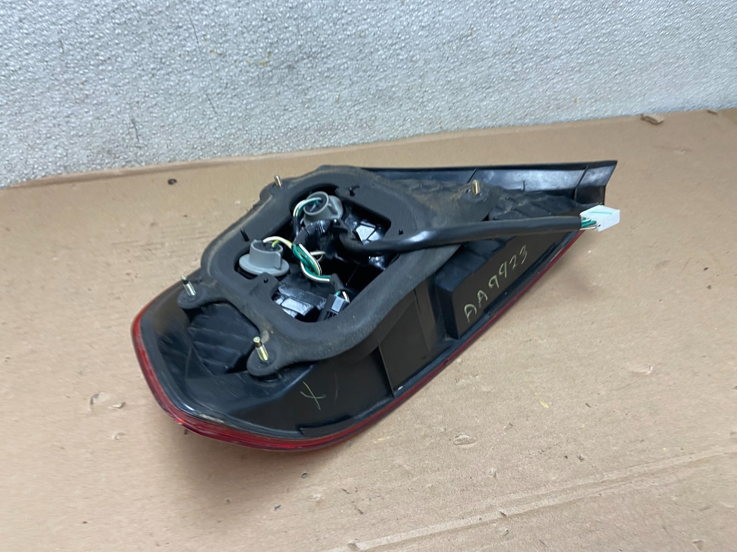 2000 2001 2002 Toyota Avalon Right Passenger Rh Side Tail Light TYC AA9923 LK4