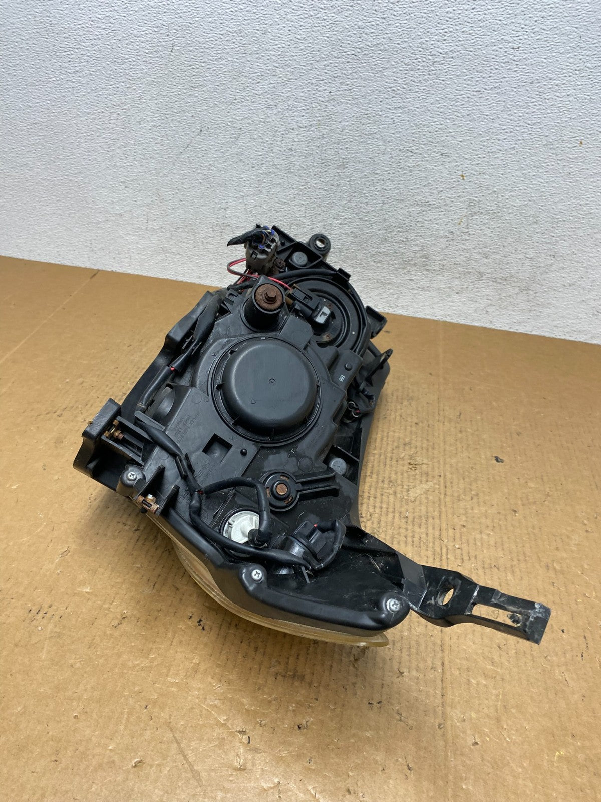 2009 - 2013 Subaru Forester Right Passenger Side Halogen Headlight AE1671 DW6