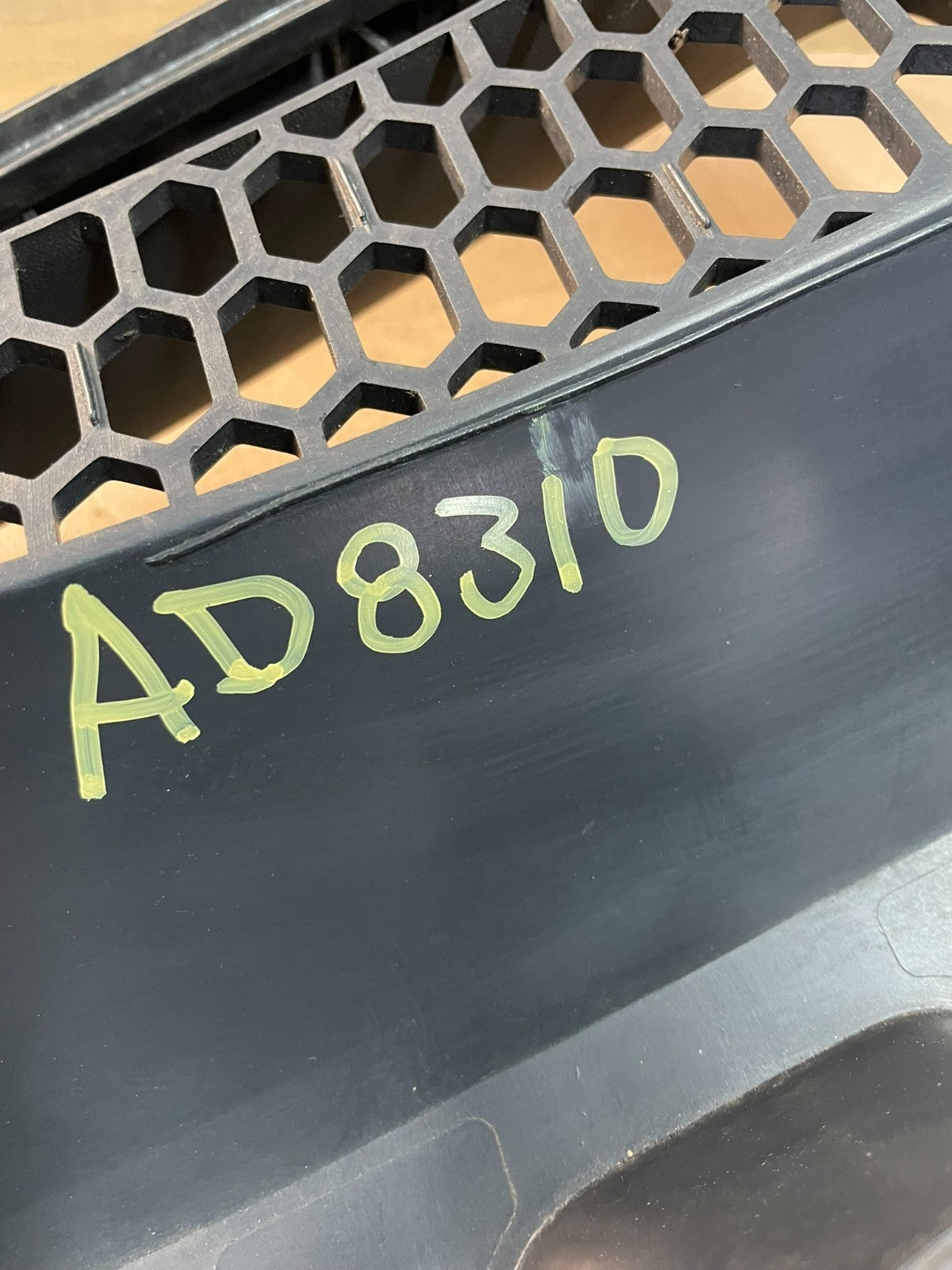 2004 to 2008 Ford F150 F-150 Front Upper Grill Grille AD8310 DG5