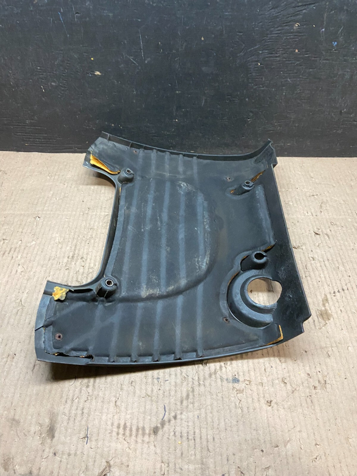 2003 to 2005 Kia Optima V6 24V Engine Cover Motor OEM i3683 DG17