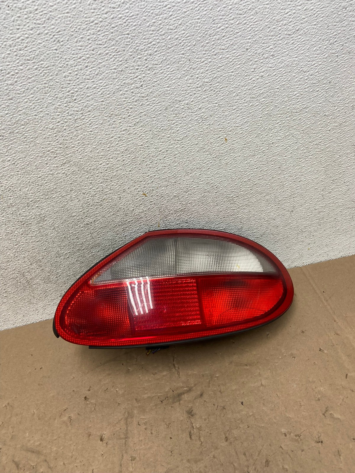 1997 to 2000 Jaguar XK8 XKR Right Passenger RH Side Tail Light AG5348 LK0