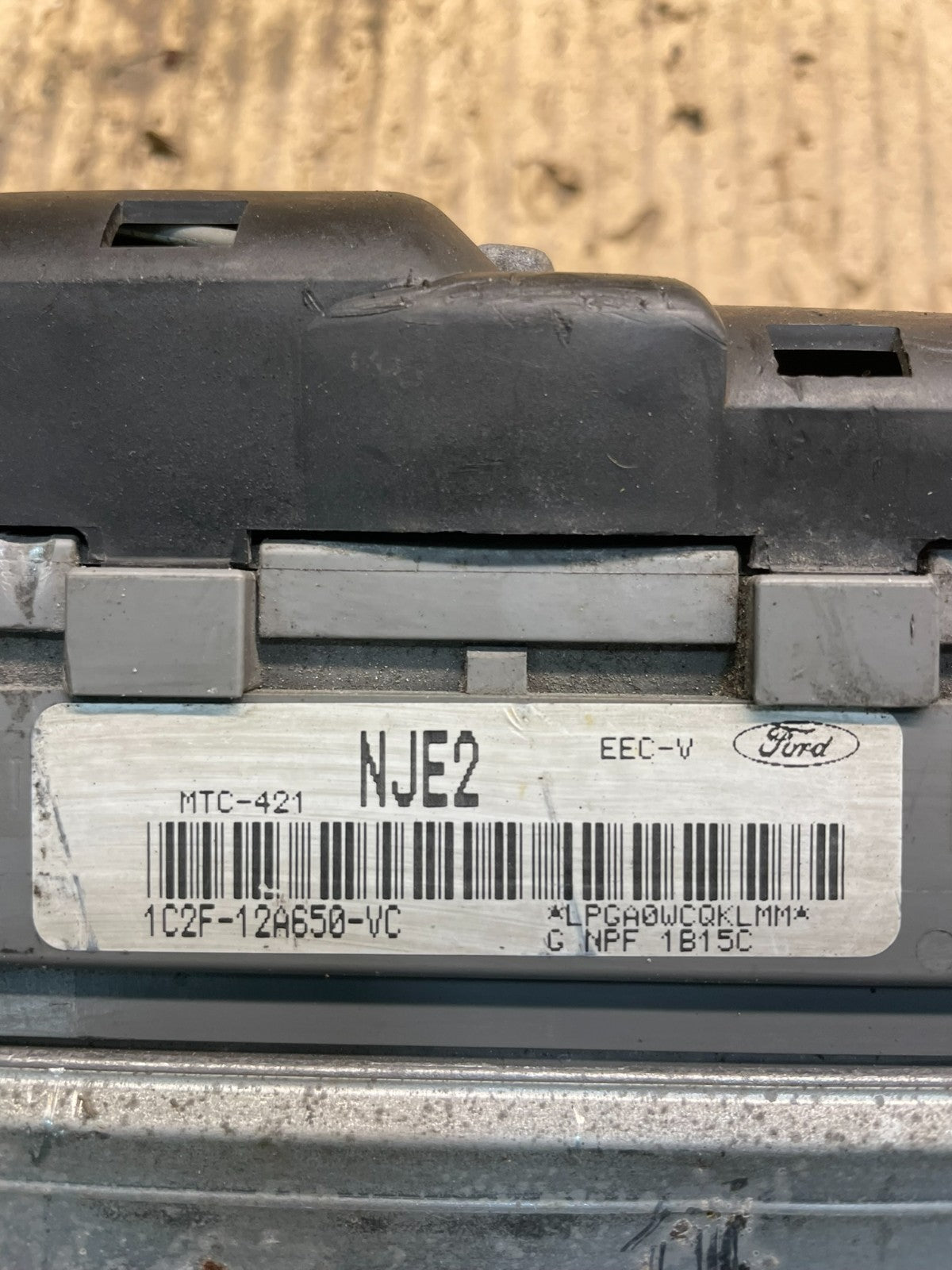 2015 Ford Econoline E-Series  Engine Control Module Computer  ECU ECM U9007 DG3