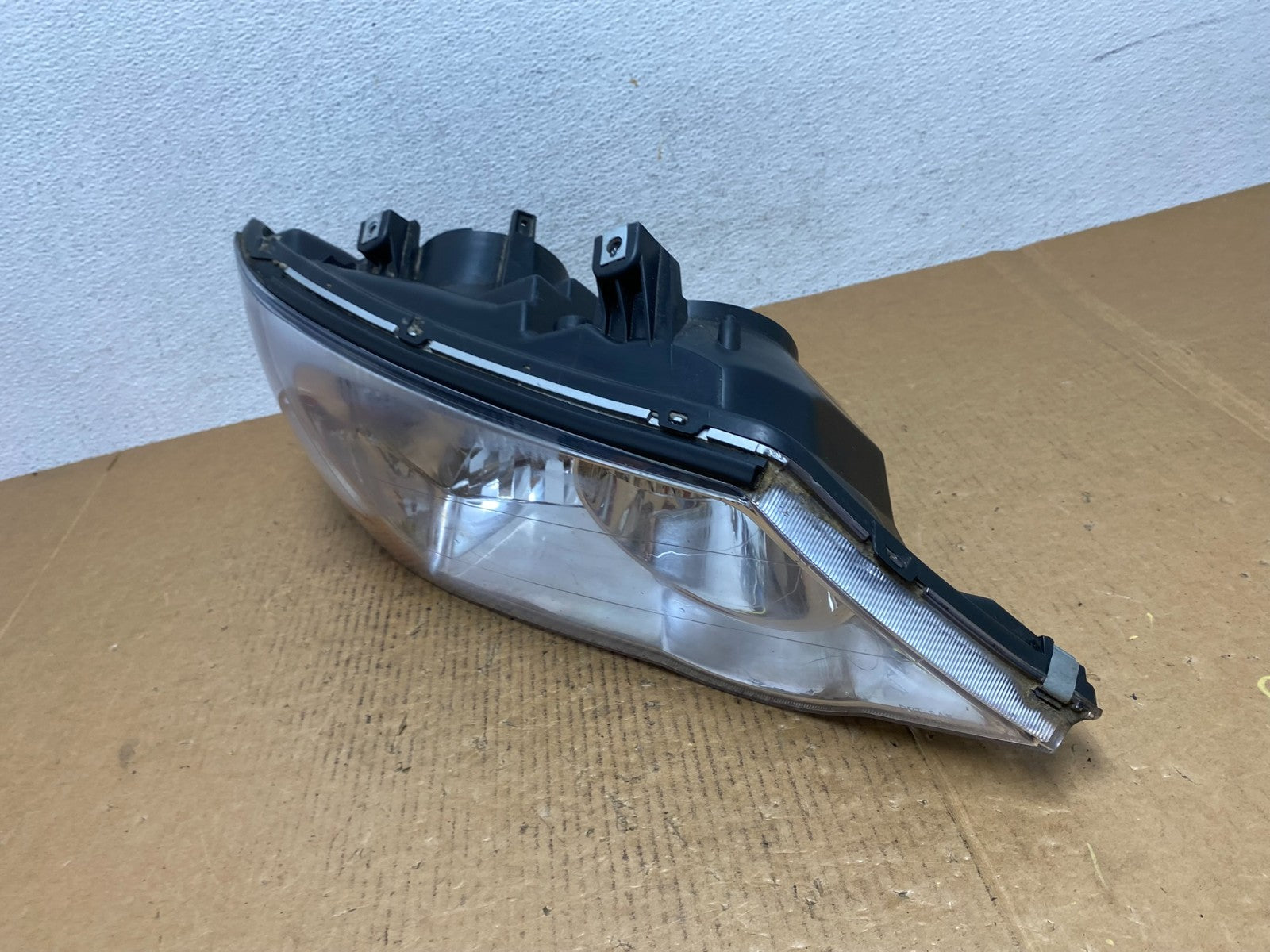 2002-2003 Acura Tl Hid Xenon Right Passenger Rh Side Headlight TYC AE0309 DW1