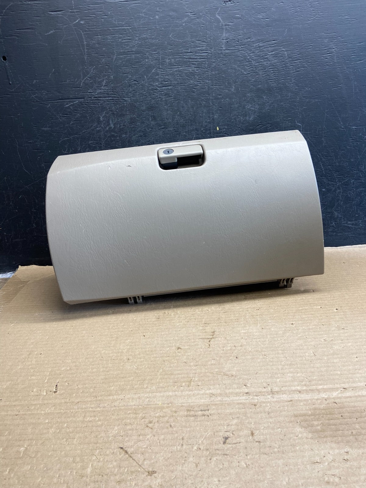 2003-2009 Toyota 4Runner Front Right Passenger Storage Glove Box ah3537 DG0