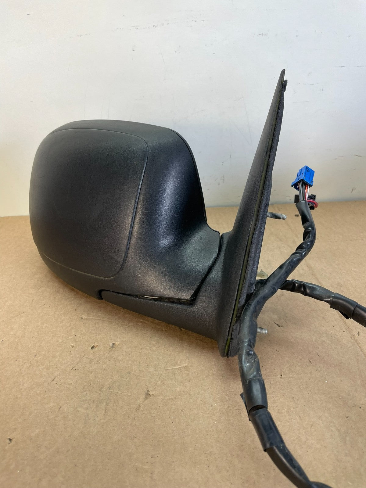 2003-2006 Chevrolet Tahoe Suburban Right Passenger Turn Door Mirror AH6181 DW1