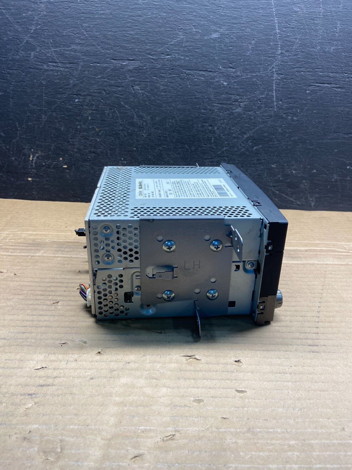 2009 to 2013 Subaru Forester Radio CD Player AUX AM/FM AE2540 DG2