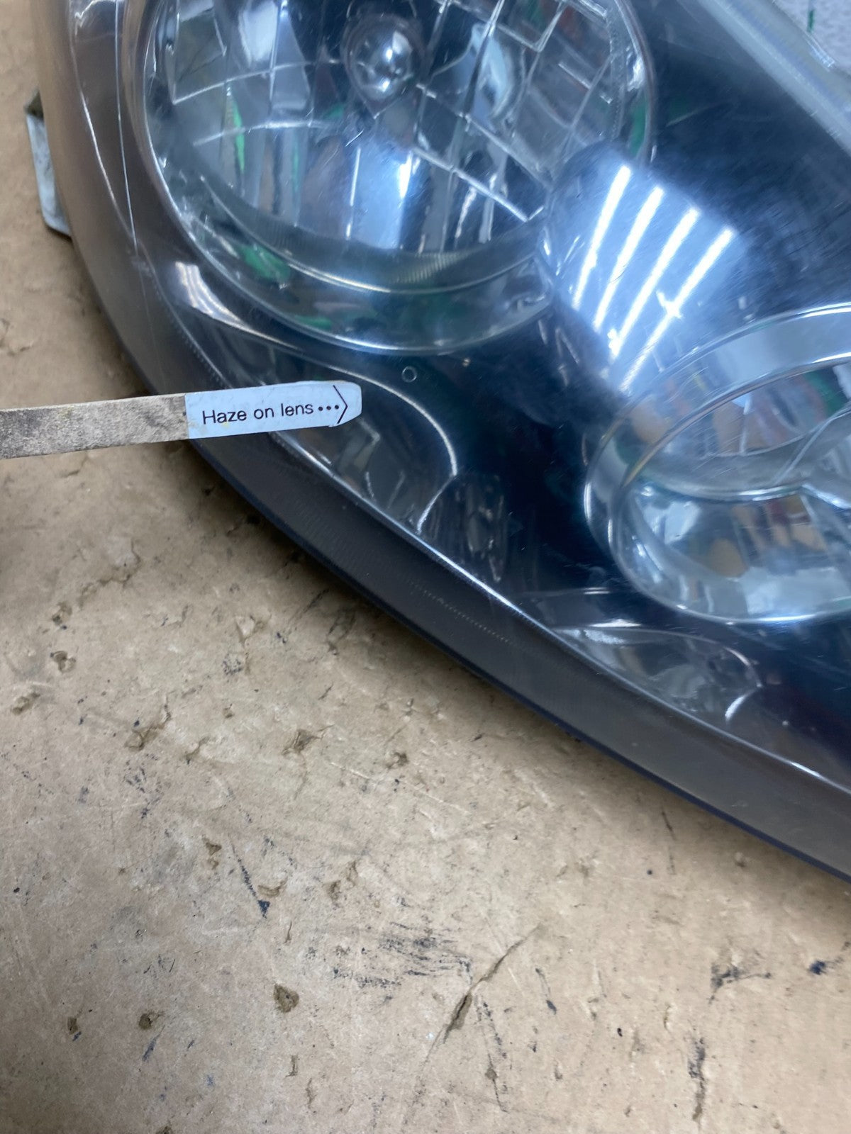 2005 to 2006 Toyota Camry Right Passenger RH Halogen Headlight AD3048 DW4