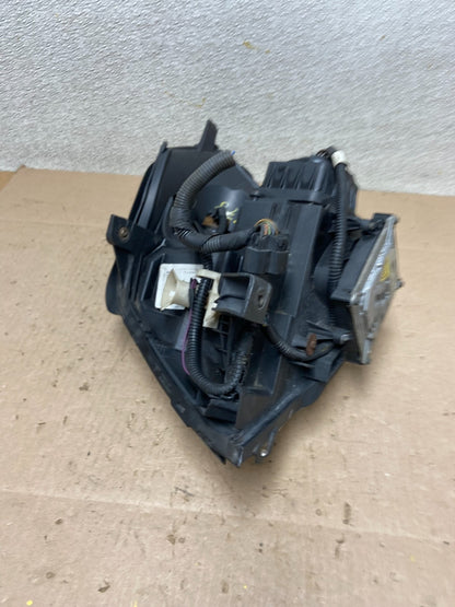 2006 to 2011 Cadillac DTS Right Passenger RH Side Xenon Hid Headlight OEM Z617810