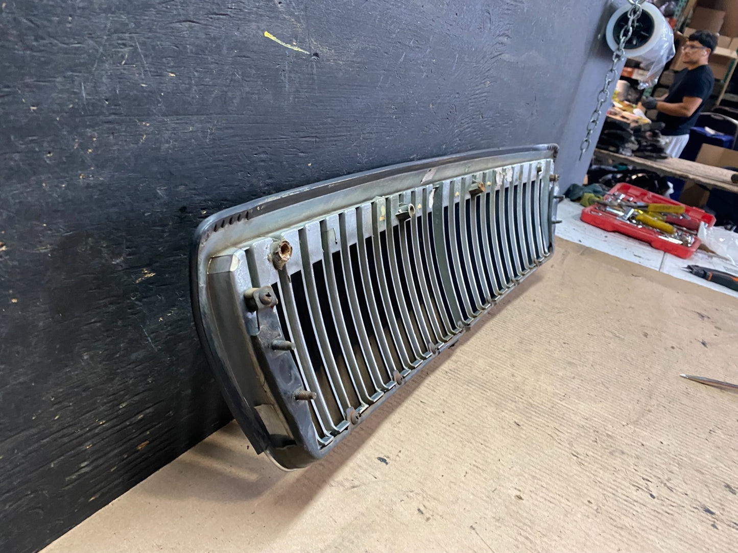 2002 to 2005 Hyundai XG350 Front Upper Grill Grille W/Emblem T0022 DG7