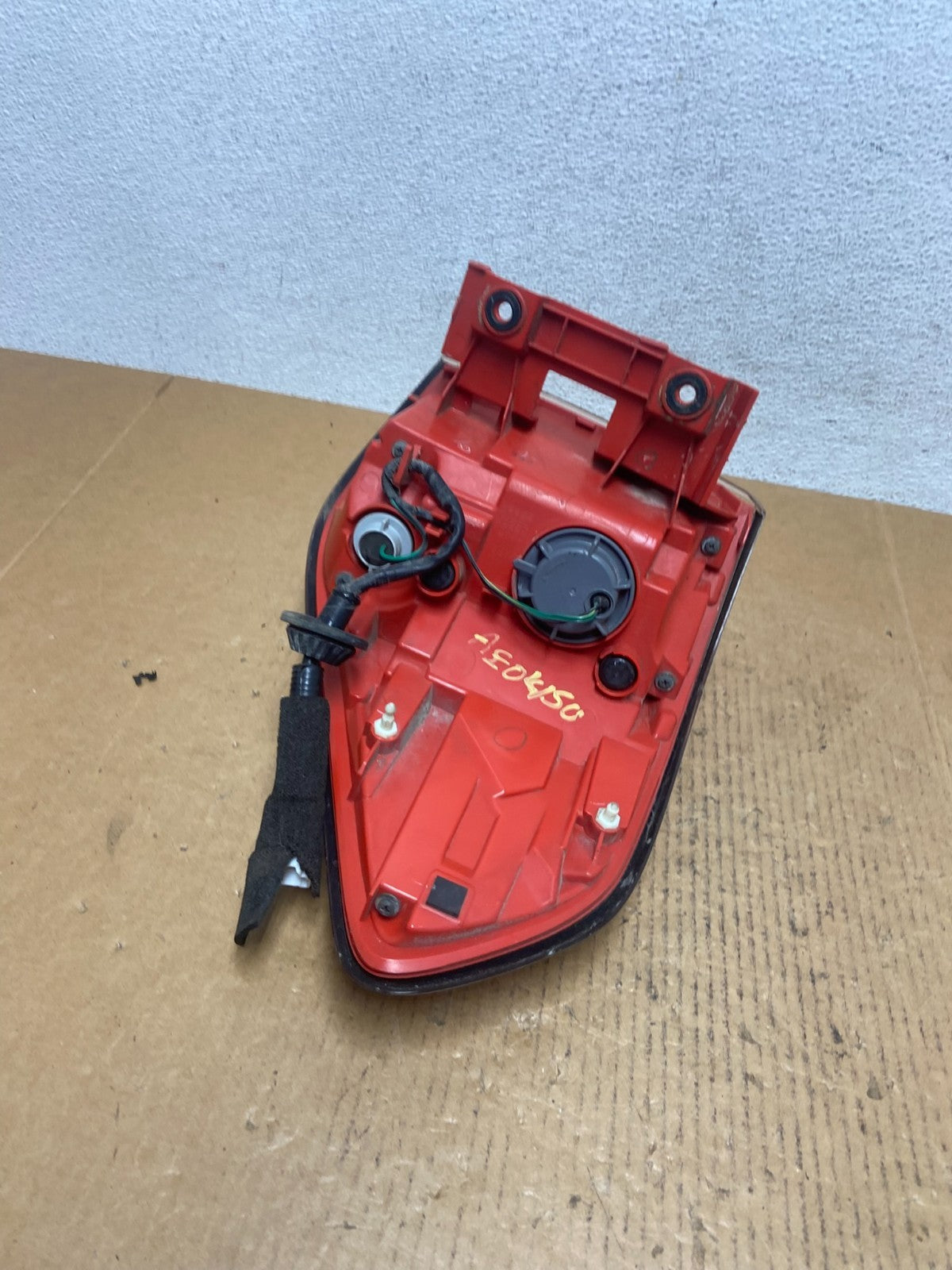 2011 to 2013 Infiniti Qx56 Left Driver LH Side Tail Light ae0450 DG6