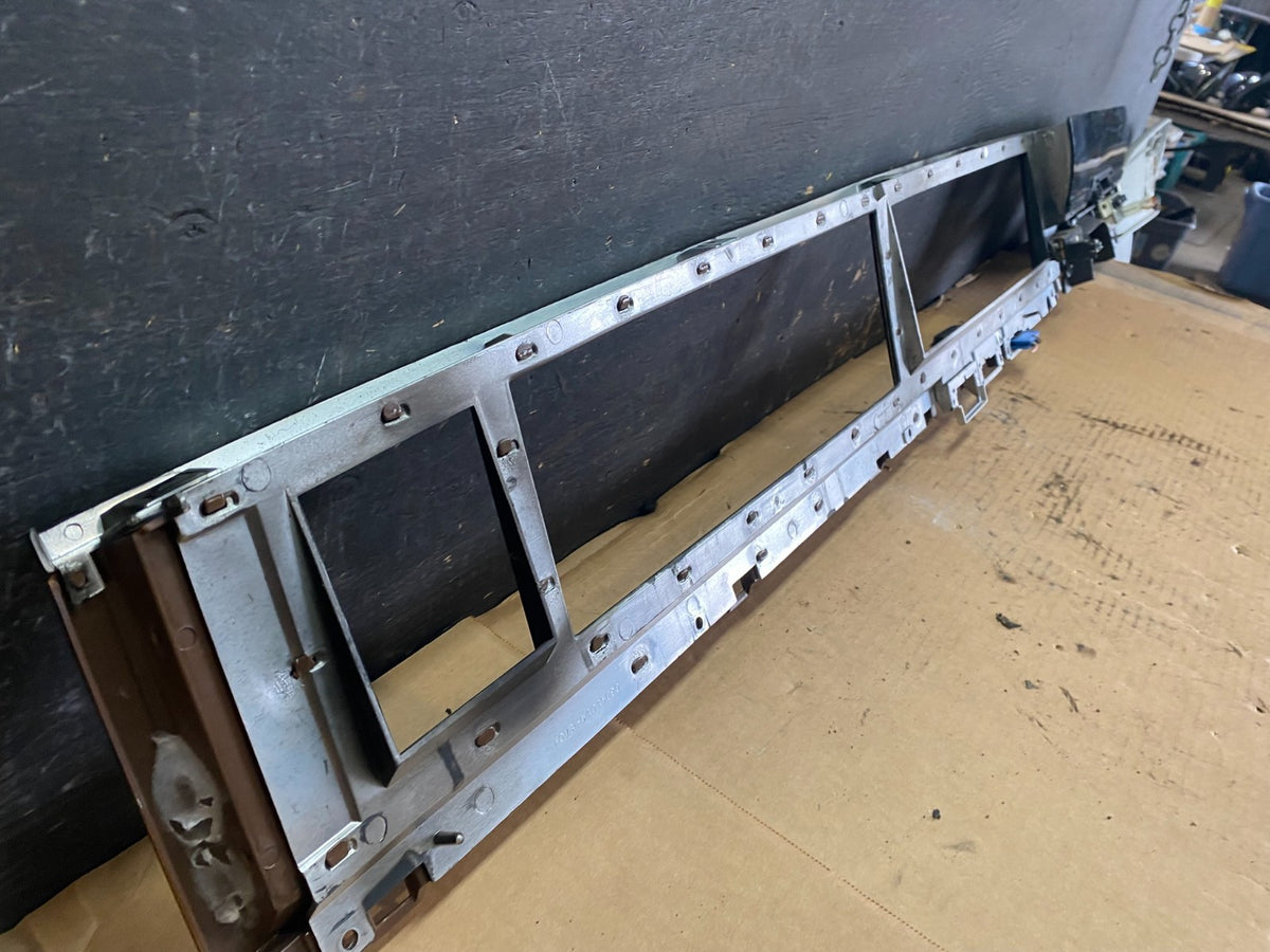1990 - 1994 Lincoln Town Car Dash Speedometer Cluster Radio Bezel Trim s0423 DG5