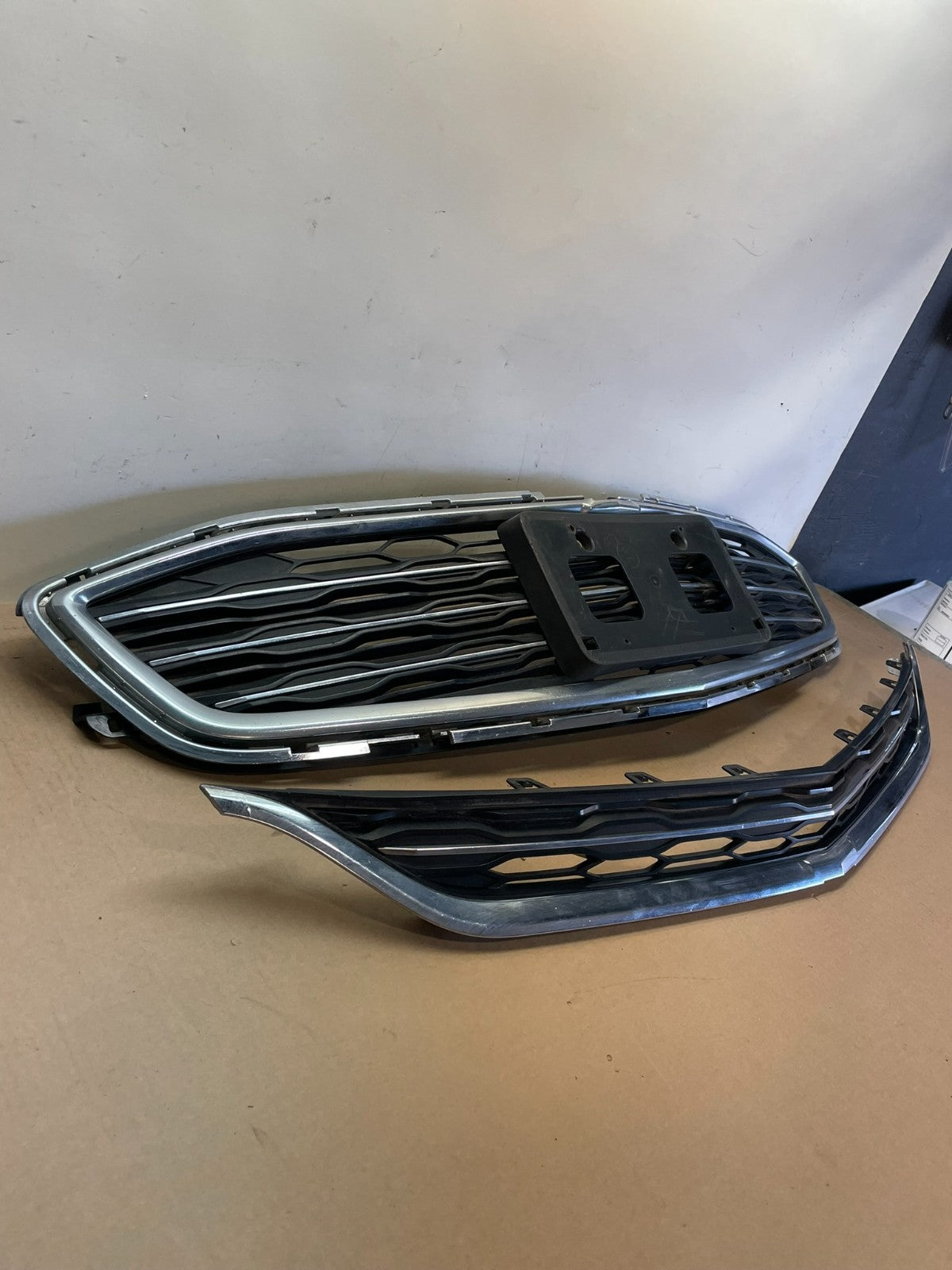 2016 2017 2018 Chevrolet Malibu Front Lower Upper Bumper Grille Grill AI3942 DG2