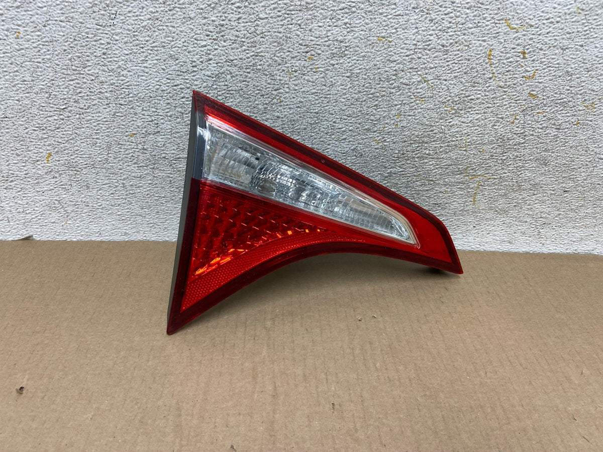 2014 2015 2016 Toyota Corolla Left Driver Lh Side Inner Tail Light AH5724 LK0