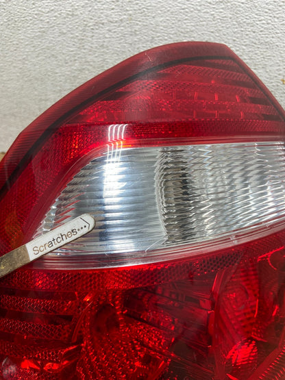 2005 2006 2007 Ford Five Hundred Left Driver Lh Side Tail Light AE98963