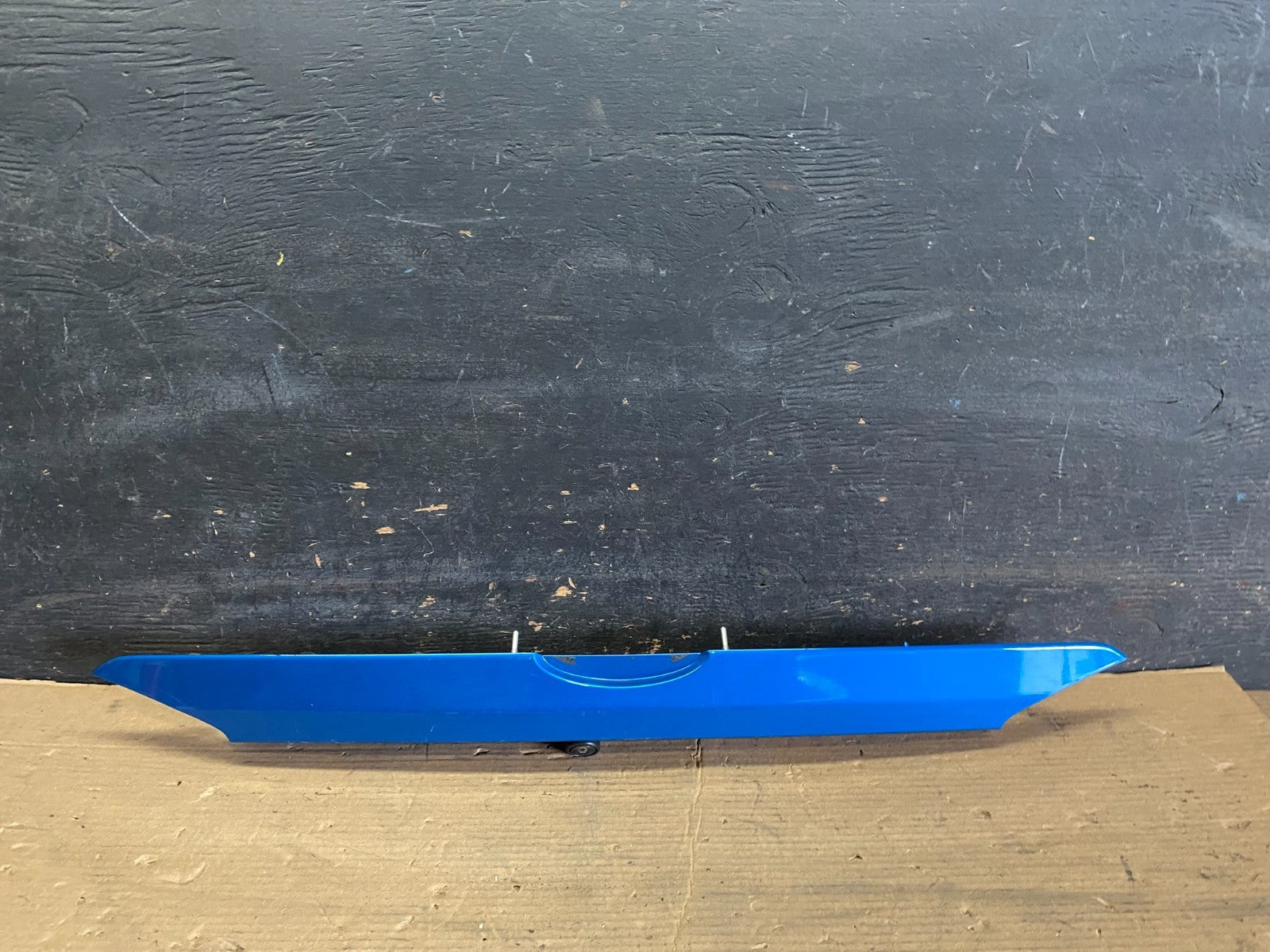 2017 to 2020 Ford Fusion Deck Lid Trunk License Light Trim Panel OEM R22850