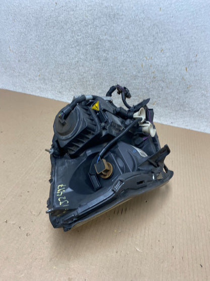 2006 to 2011 Cadillac DTS Right Passenger RH Side Xenon Hid Headlight AJ241712