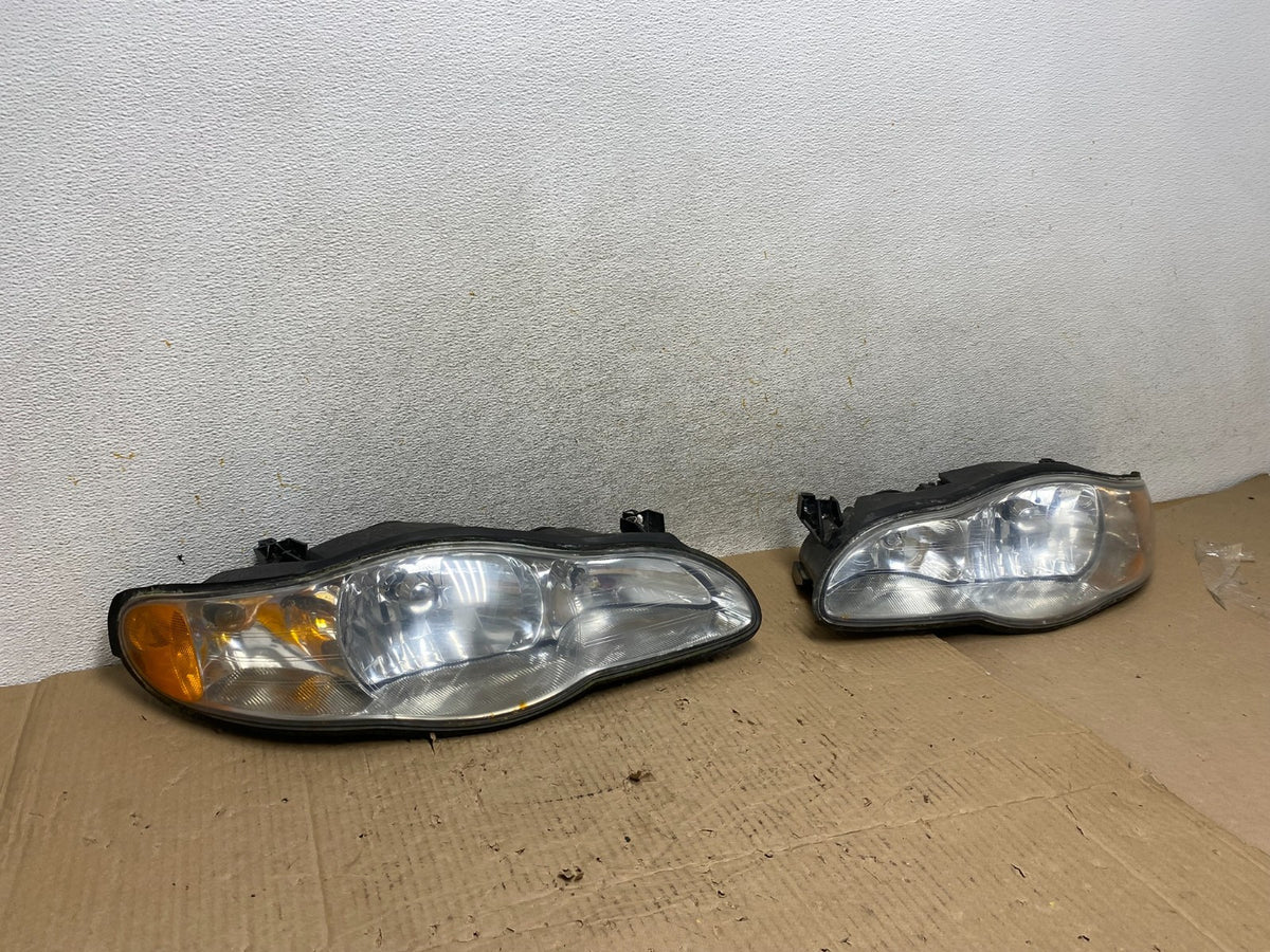 2000 to 2005 Chevrolet Monte Carlo Left+Right Side Set Headlights AI1351 DW2