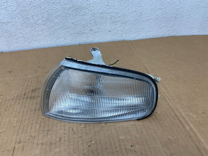 1992 to 1994 Toyota Camry Left Driver LH Side Turn Signal AC7564 DW0