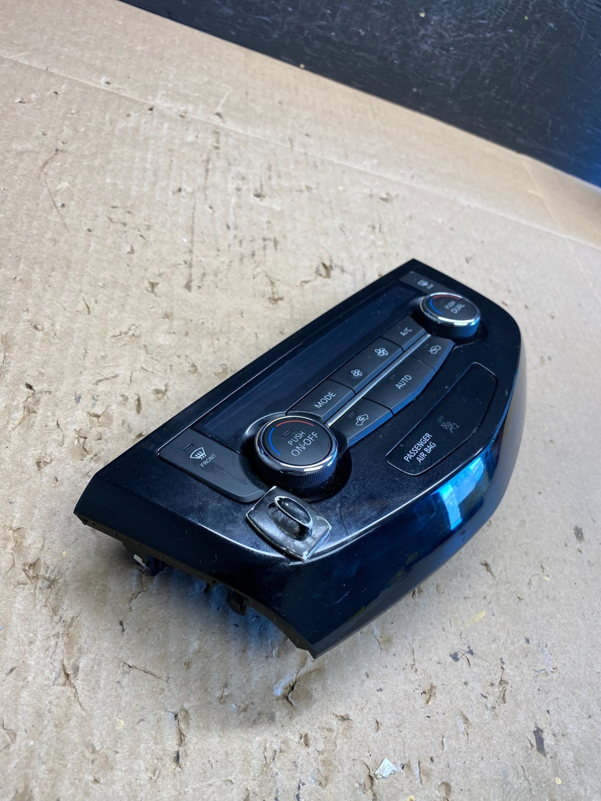 2014 2015 2016 Nissan Rogue Heater Temperature AC Climate Control AC6562 DG1