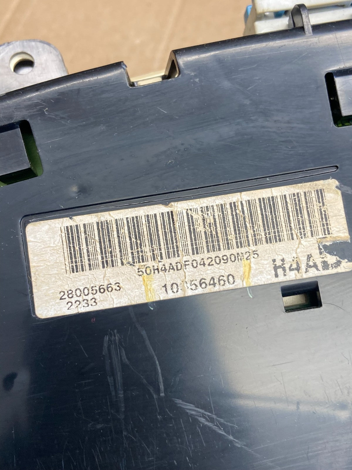 2002 to 2005 Chevrolet Trailblazer Speedometer Cluster Gauge OEM  AB9844 DG6