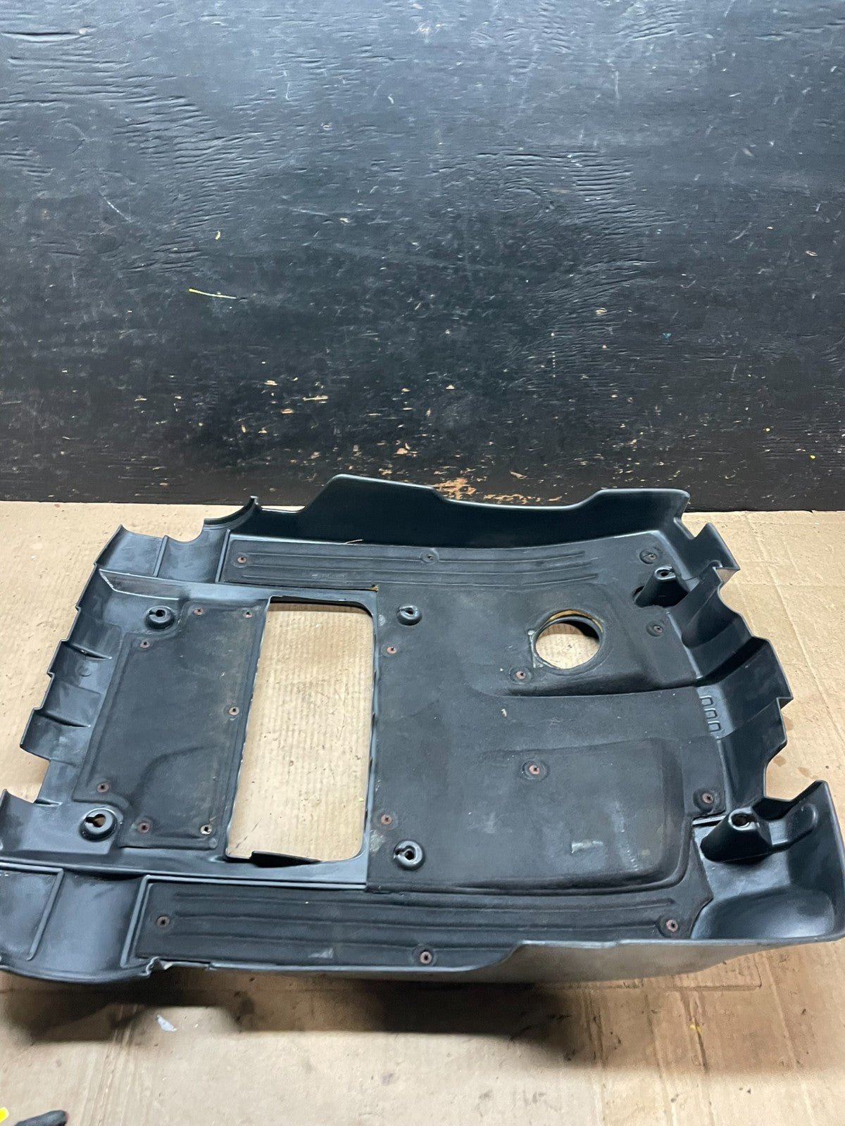 2001 to 2005 Hyundai XG350 V6 Engine Motor Cover T0518 DG6
