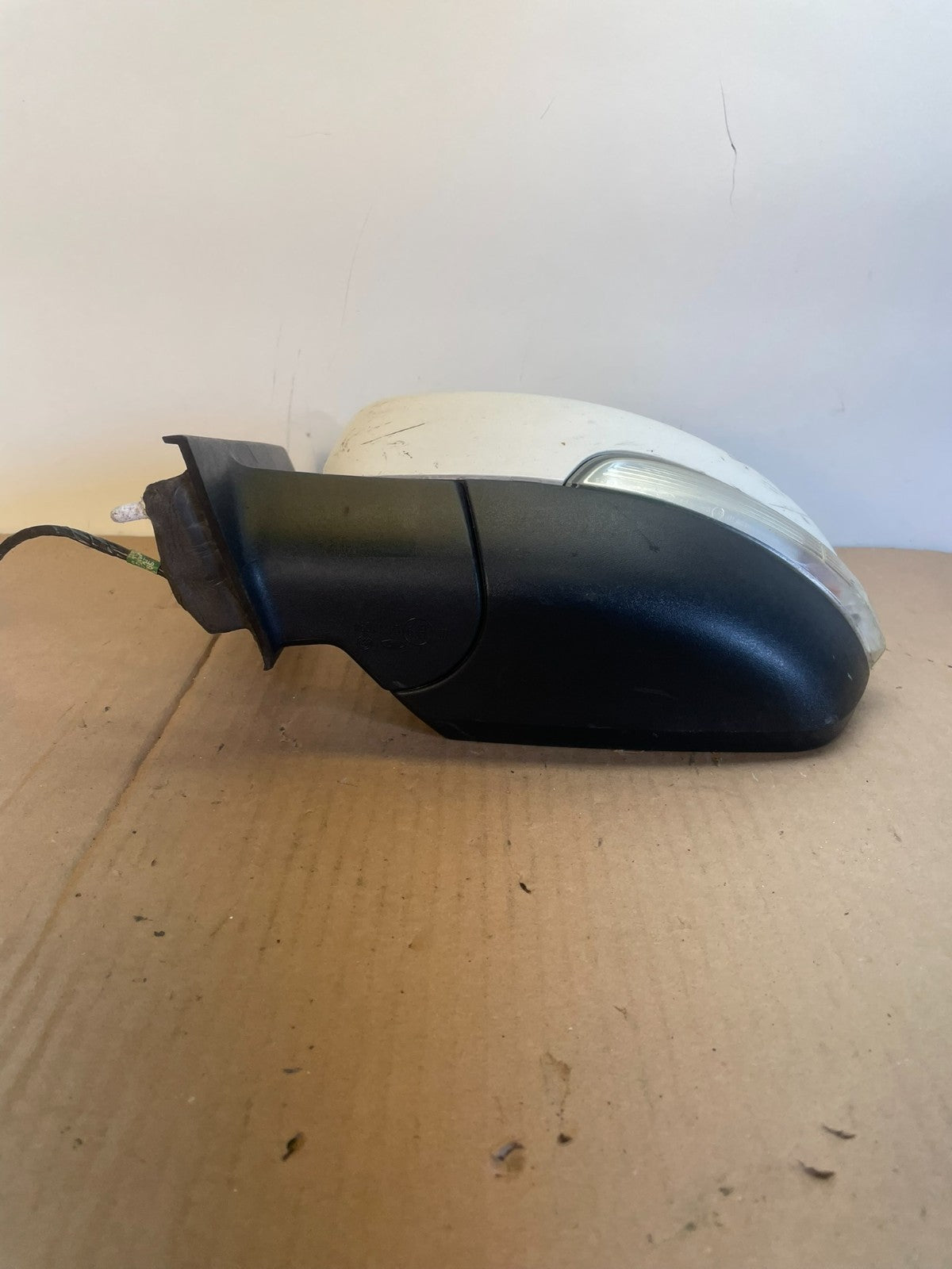 2013 to 2016 Ford C-Max Left Driver Side View Door Turn Signal Mirror AG7791 DW3