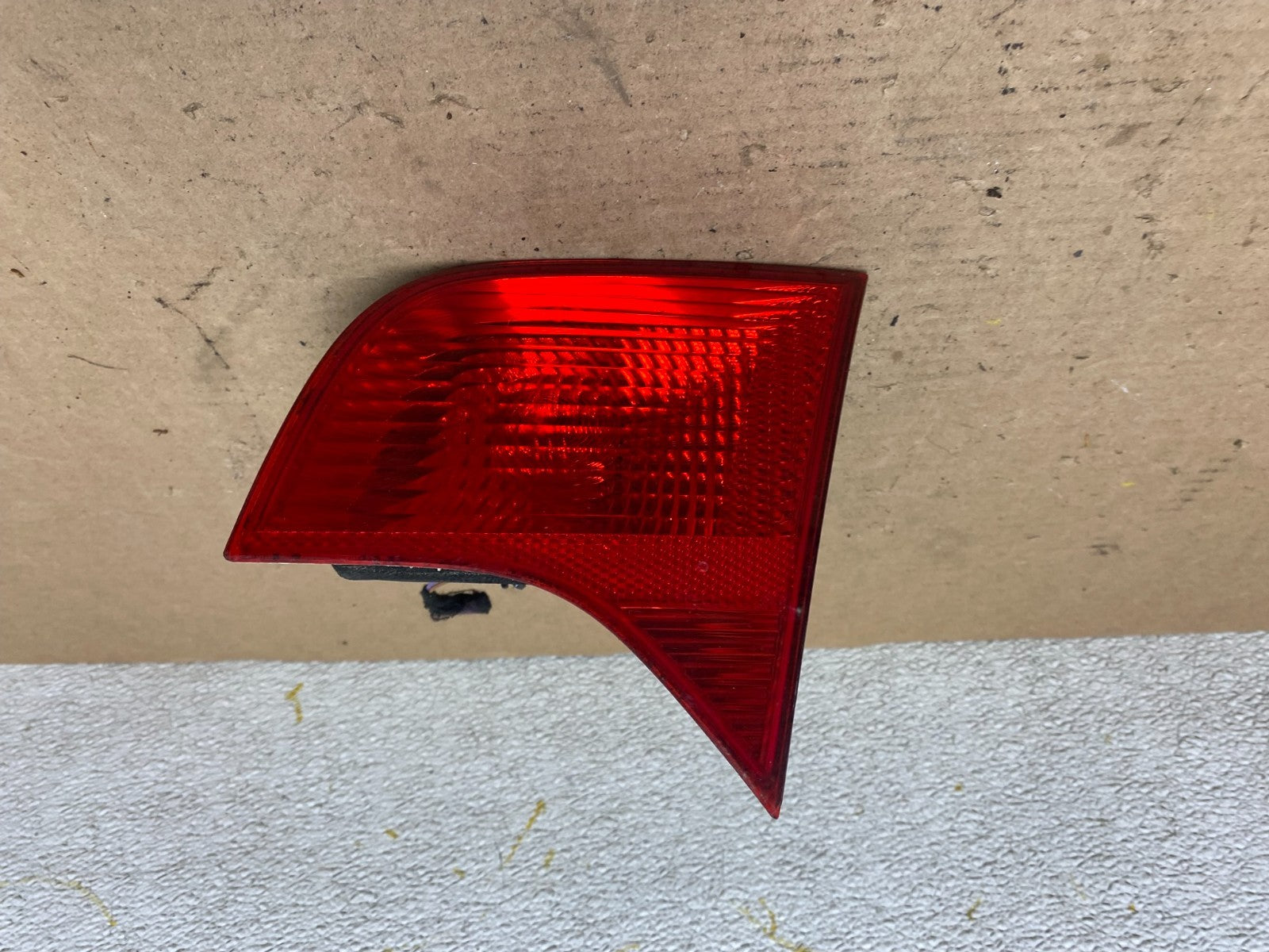 2004-2008 Audi A4 Sedan Right Passenger RH Side Inner Tail Light OEM P0948 DW0