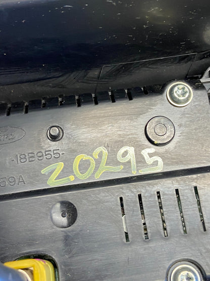 2020 to 2023 Ford Explorer Console Radio Display Screen Air Vents Z0295 DG7