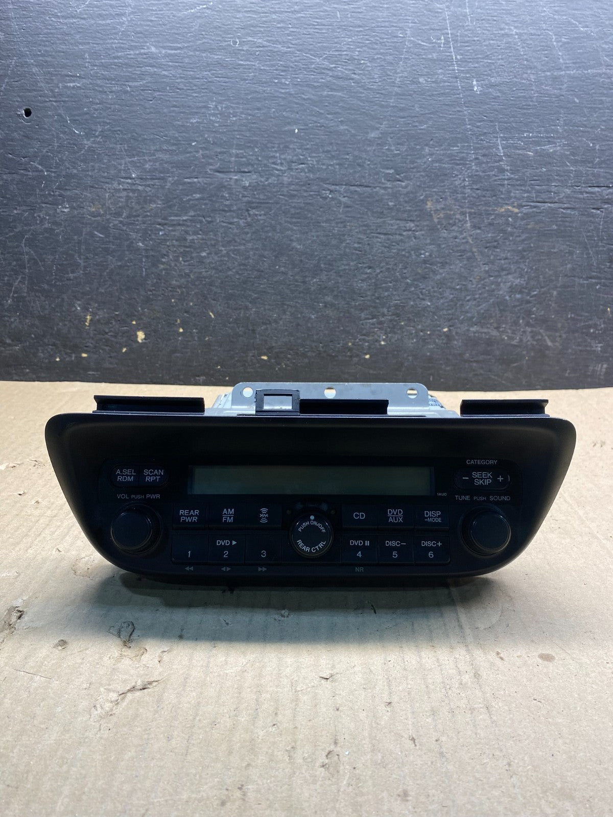 2005 to 2010 Honda Odyssey Am Fm Cd Player Radio Receiver ai5124 DG0