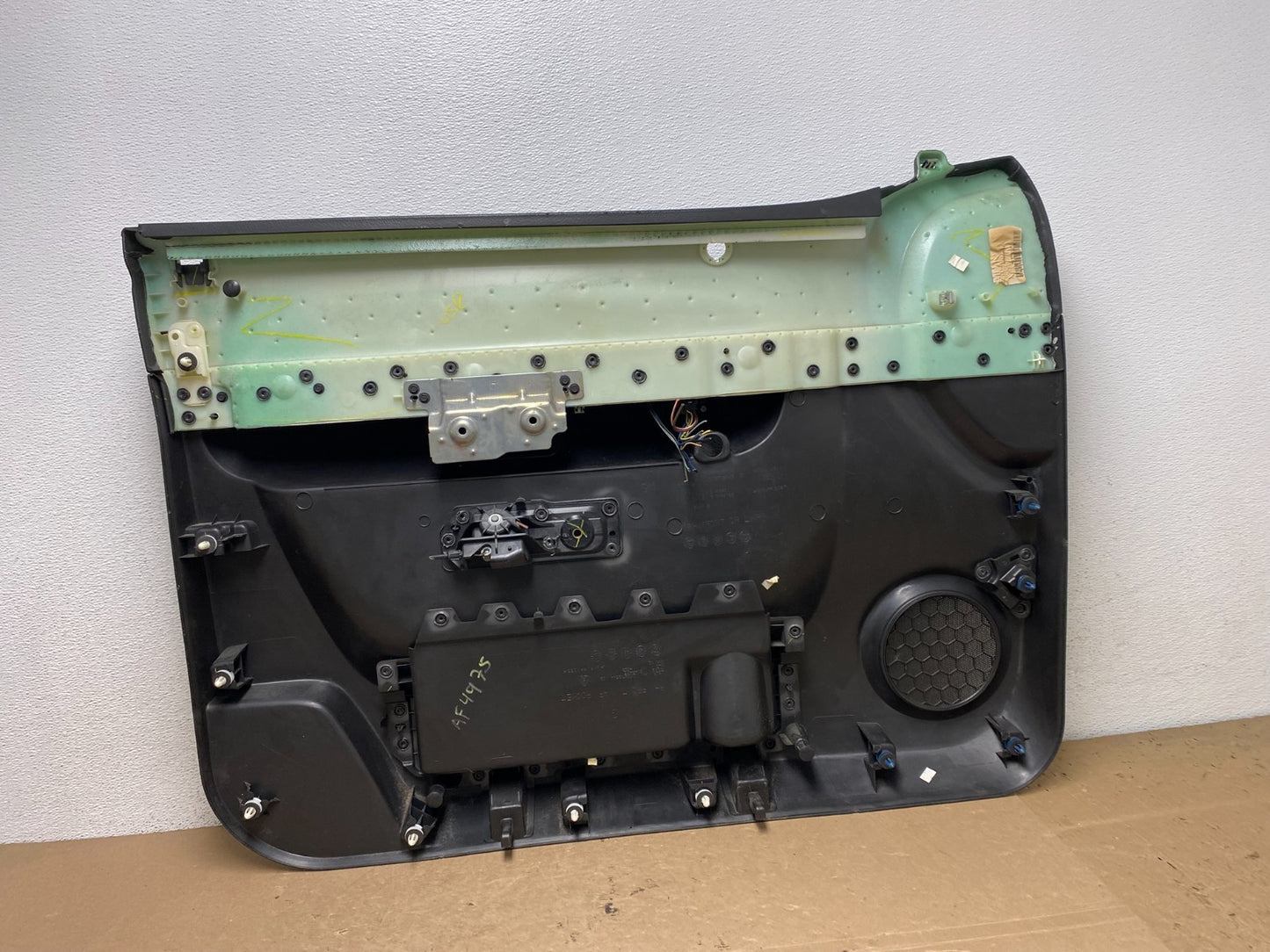 2007 to 2009 GMC Sierra Silverado Right RH Side Door Panel AF49756